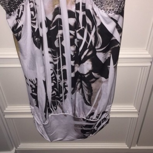 Halter top - Picture 3 of 4